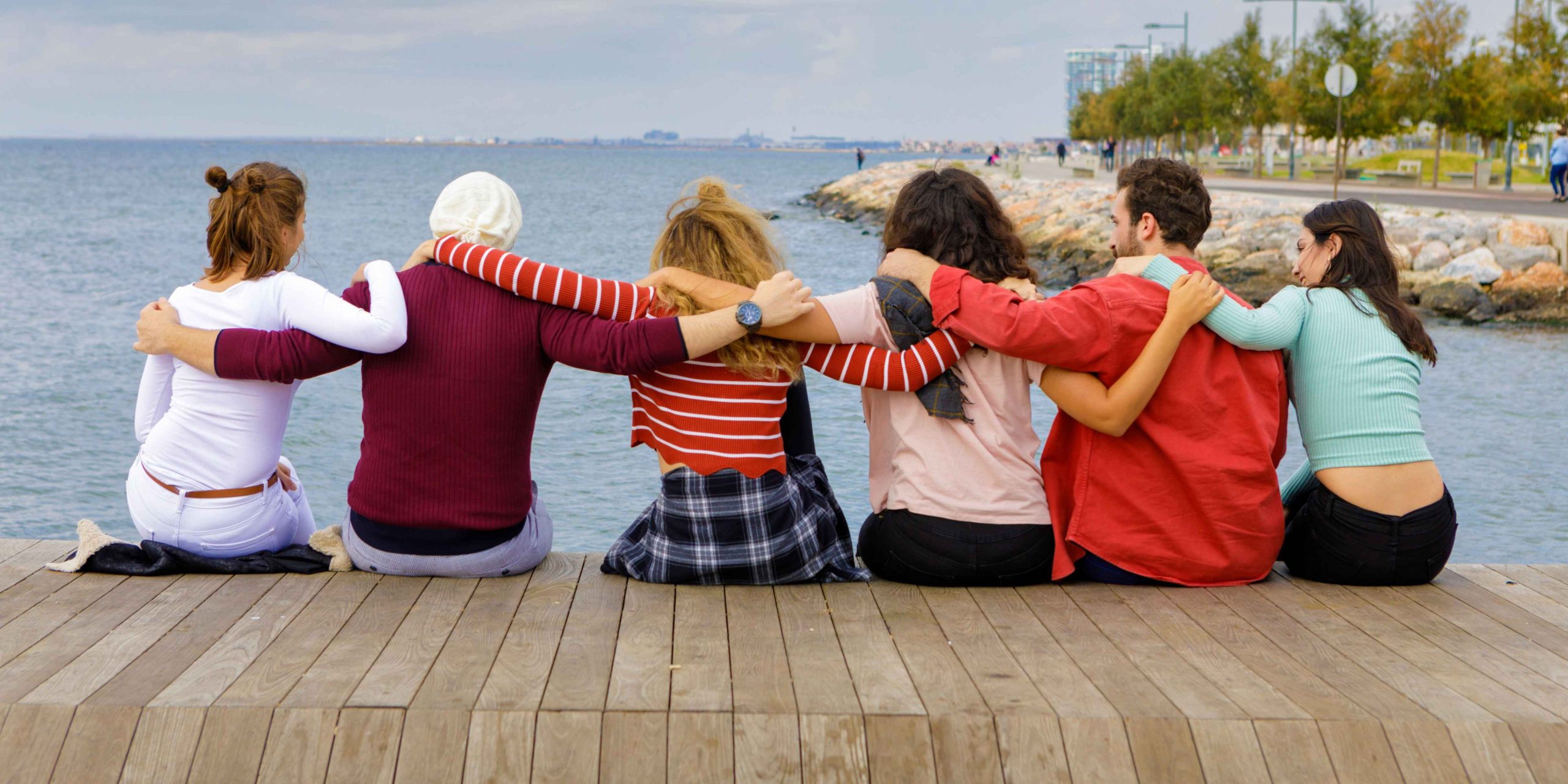 How Sending eCards Can Strengthen Relationships